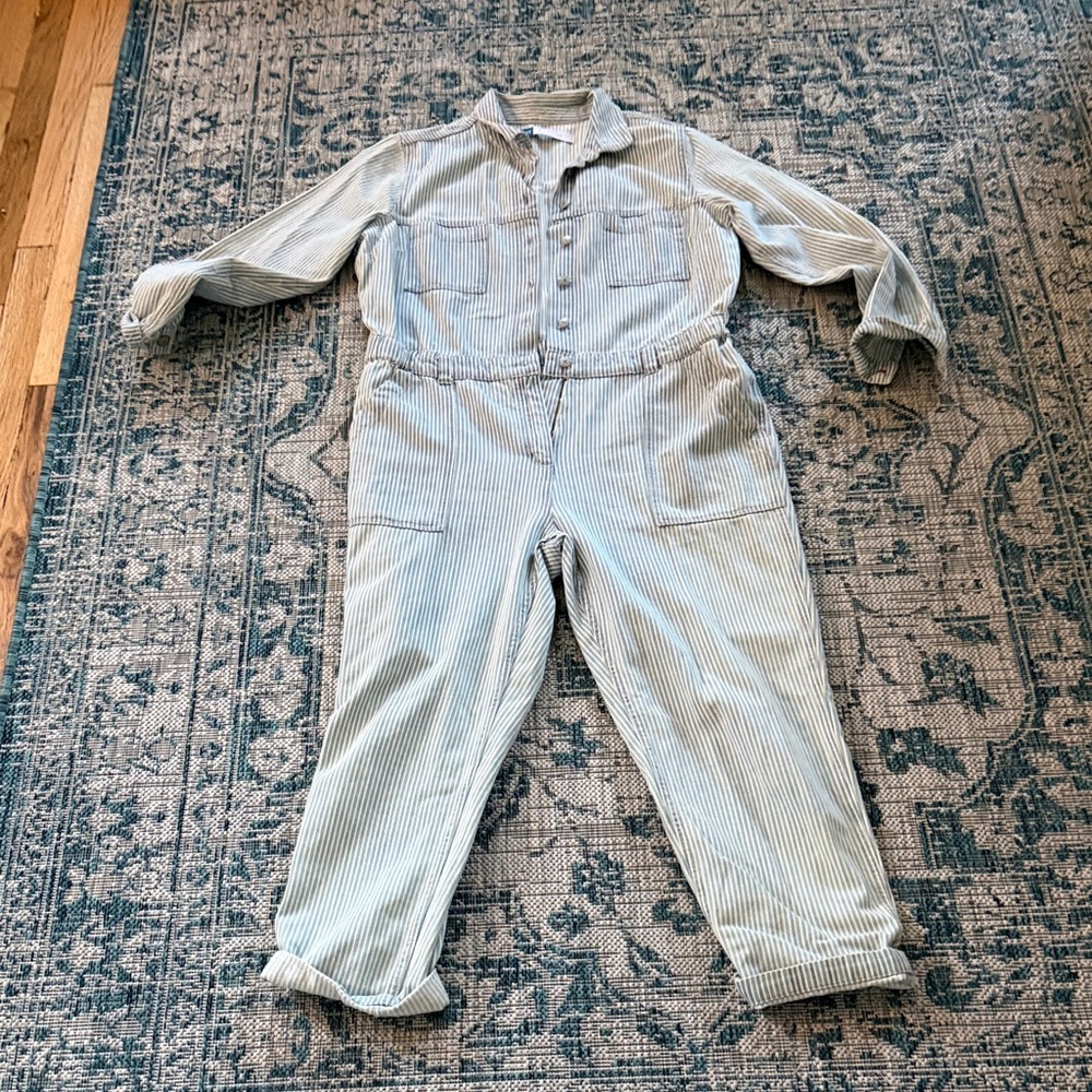Old Navy L Striped Jumpsuit with Pockets Overall denim